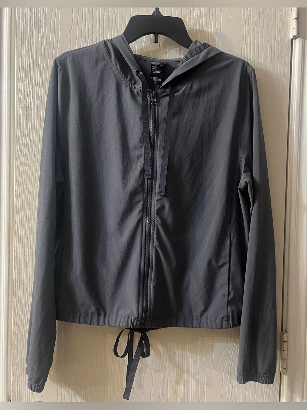 🛍️Victoria's Secret Sport Medium Gray Hooded Lightweight Zip Jacket
